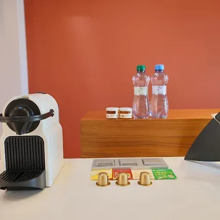 Διαμέρισμα Luxe Loft, Castle Views & Rooftop Terrace Πράγα