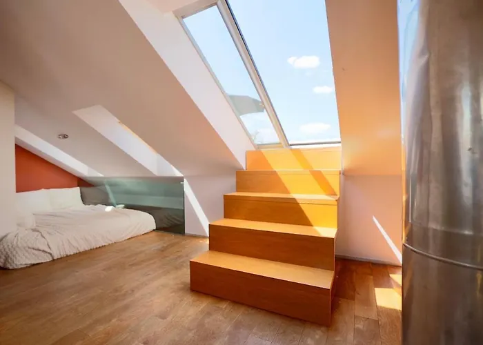 Luxury Penthouse With Heated Floors, Castle Views & Rooftop Terrace