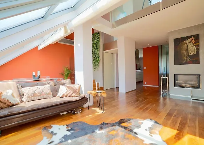 Luxury Penthouse With Heated Floors, Castle Views & Rooftop Terrace *