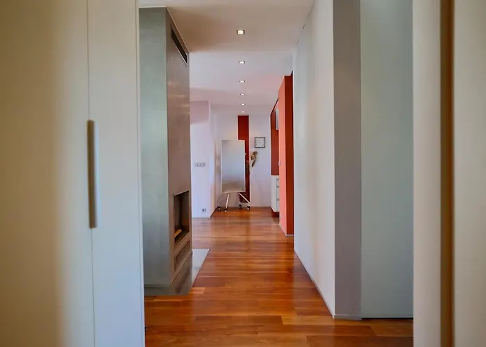 Luxury Penthouse With Heated Floors, Castle Views & Rooftop Terrace Praag