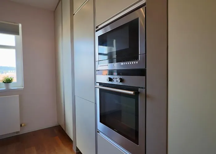 Appartement Luxury Penthouse With Heated Floors, Castle Views & Rooftop Terrace *
