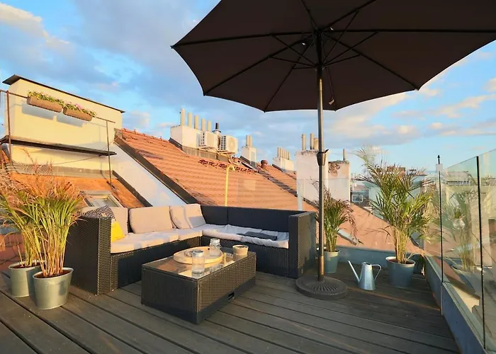Luxury Penthouse With Heated Floors, Castle Views & Rooftop Terrace Appartement *